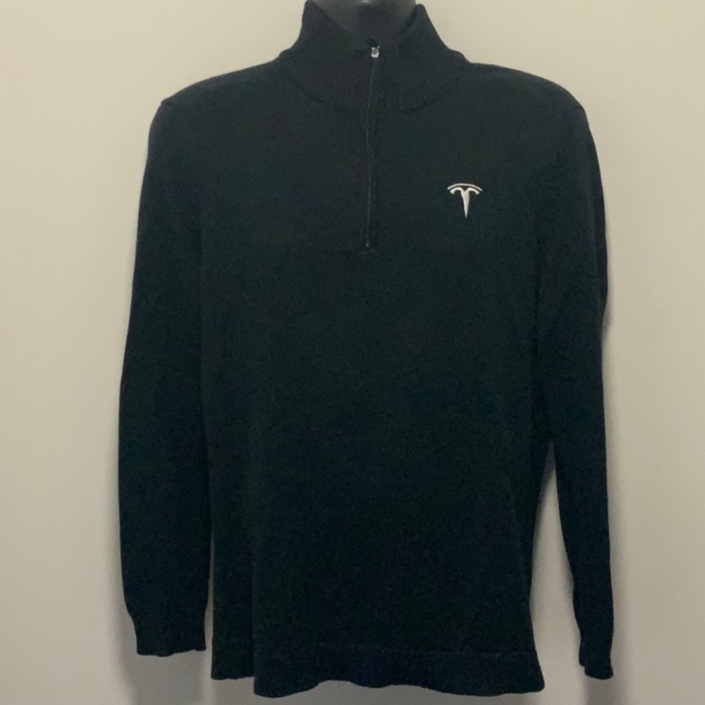 Tesla Sweater in excellent condition